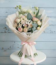 Букет цветов из:  Розы и Лизиантусы #REPLACE_PRED# Урус-Мартане