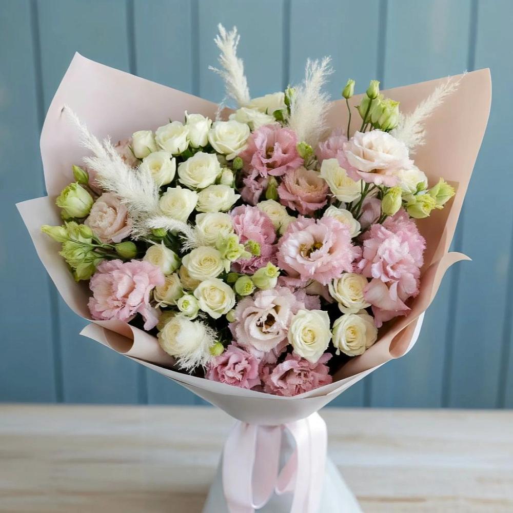 Букет цветов из: Альстромерии и Розы в Урус-Мартане