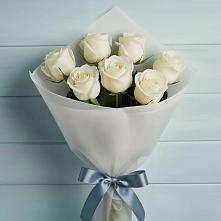 Букет 7 Белых роз Эдлесс Лав в Урус-Мартане