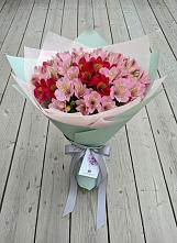 Букет цветов из:  Альстромерии в Урус-Мартане