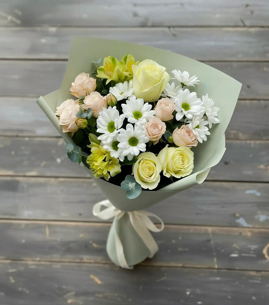 Букет цветов из: Альстромерии, Розы и Хризантемы в Урус-Мартане