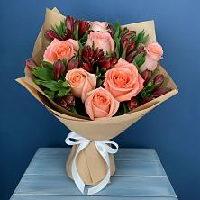 Букет цветов из:  Розы и Альстромерии в Урус-Мартане