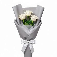 Букет 3 белые розы в Урус-Мартане