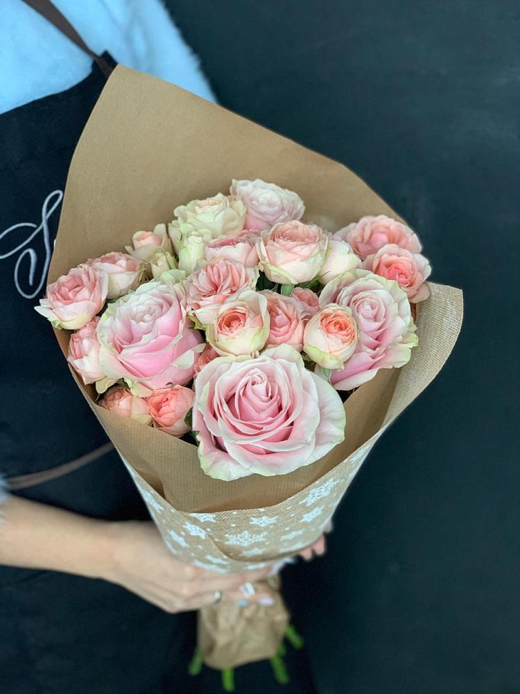 Букет цветов из: Хризантемы и Розы в Урус-Мартане