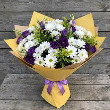 Букет цветов из:  Ирисы, Хризантемы и Ромашки в Урус-Мартане