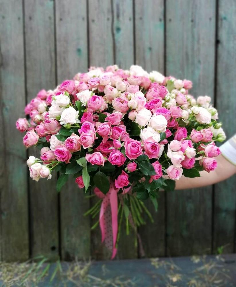 Букет Розовые кустовые розы Натали и Лав Лидия в Урус-Мартане